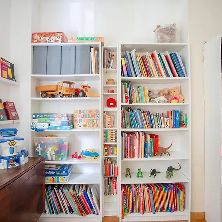 Comfortable In A Strategic Position Apartament *