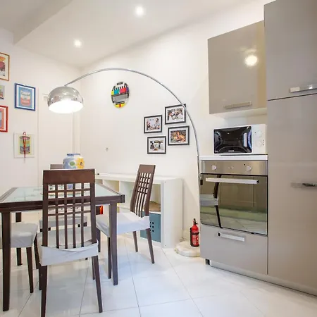 Comfortable In A Strategic Position Apartment